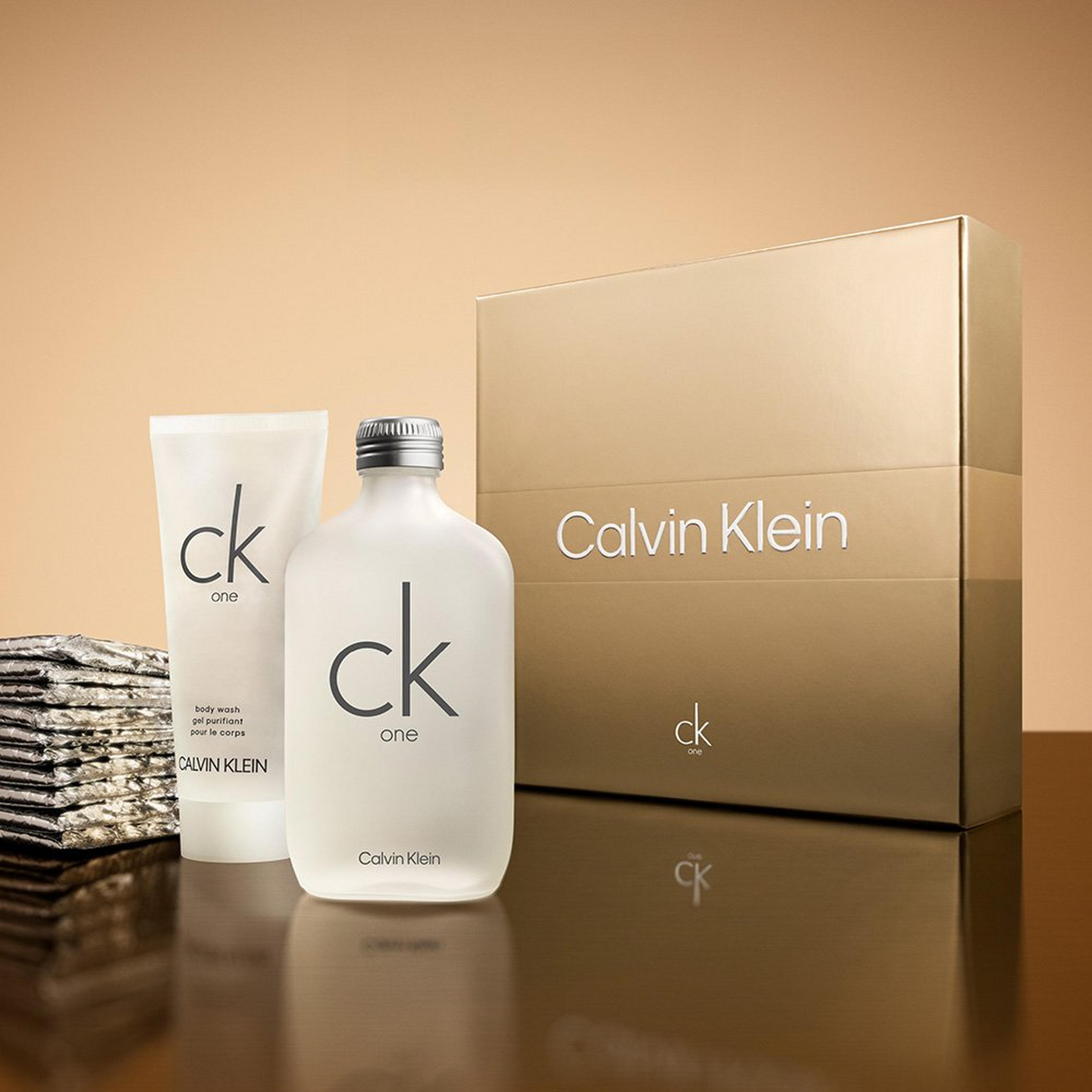 Calvin Klein Ck One Essence Parfum Intense and Shower Gel Unisex Duo Giftset 50ml